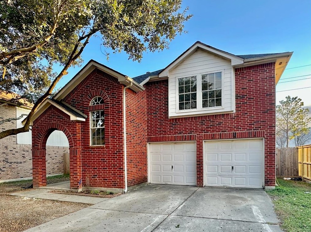 5607 Imperial Grove Dr, Houston, TX 77066