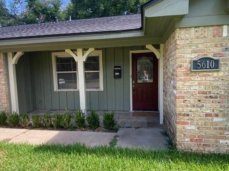 5610 Effingham Dr, Houston, TX 77035