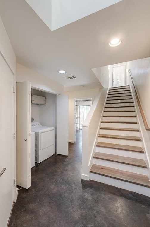 807 Robin St, Houston, TX 77019
