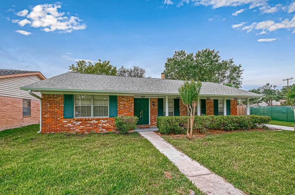 5239 Hummingbird St, Houston, TX 77035