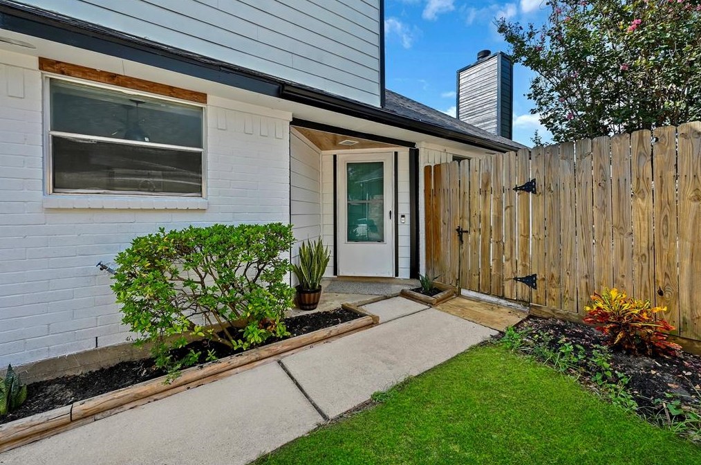 12318 Westwold Dr, Tomball, TX 77377-8045