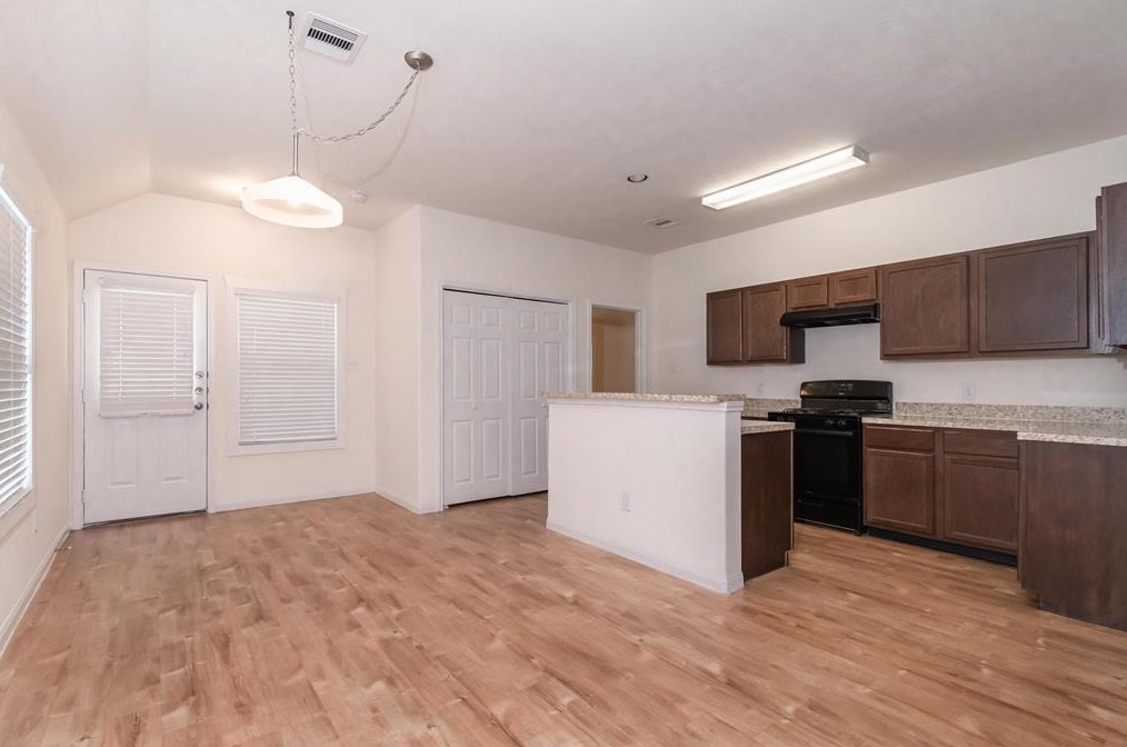 5634 Long Arbor Ln, Katy TX  77449 exterior