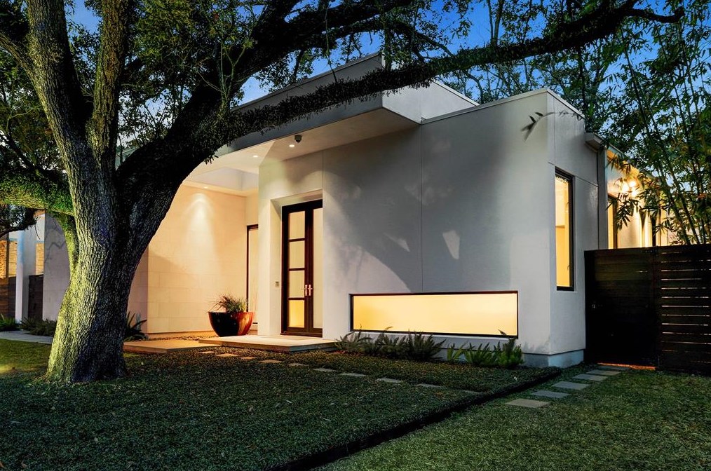 721 W Creekside Dr, Houston, TX 77024