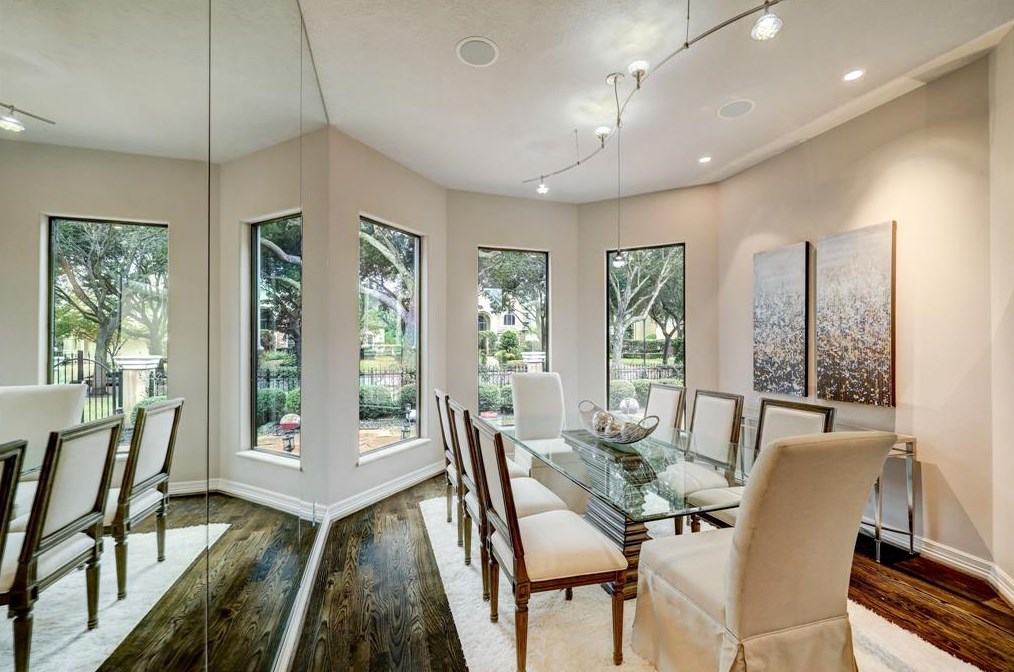 2 Waterford Pointe Cir, Sugar Land, TX 77479-5664