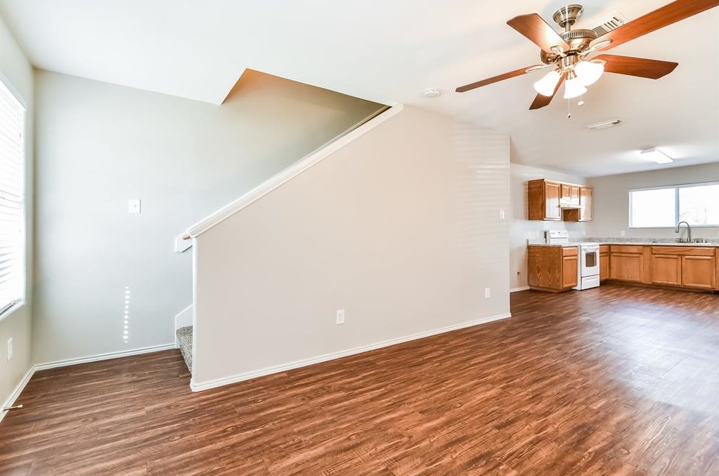 16771 N Thrasher Dr, Conroe, TX 77385