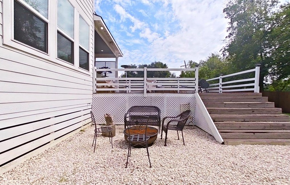 10747 Dulcimer St, Houston TX  77051-4125 exterior