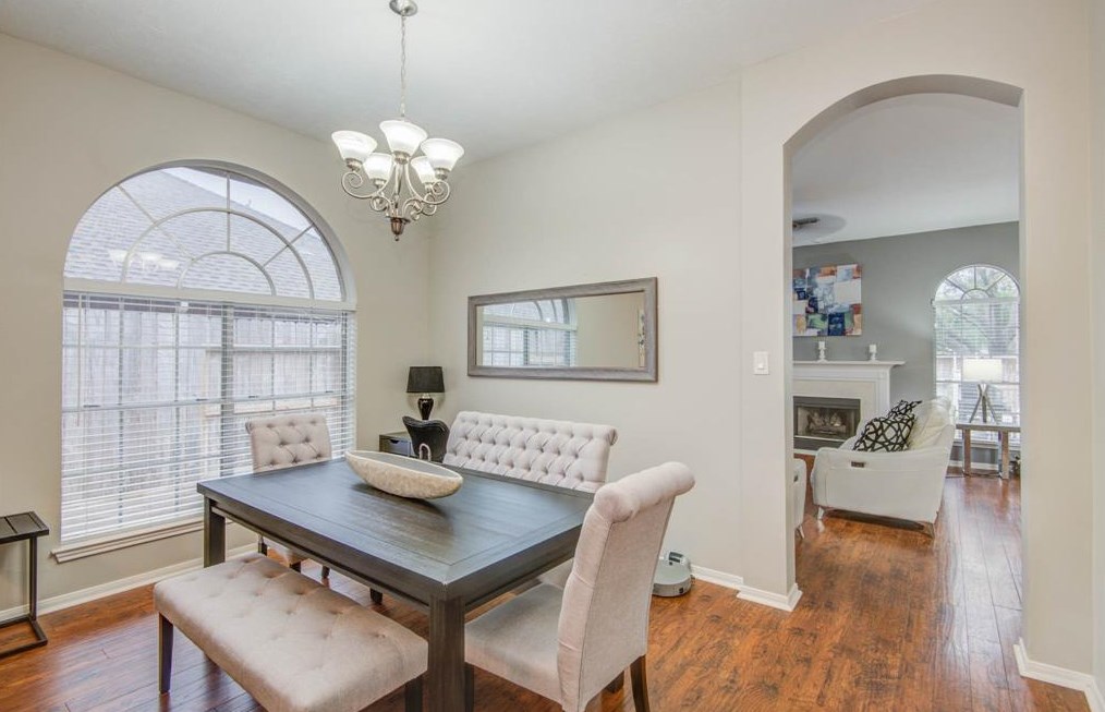 11414 Yorkshire Oaks Dr, Houston TX  77065-4933 exterior