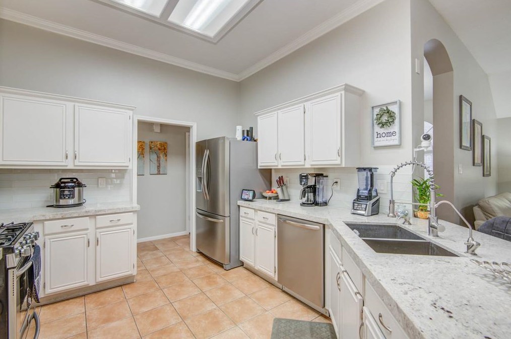11414 Yorkshire Oaks Dr, Houston TX  77065-4933 exterior