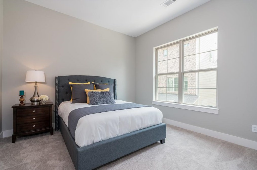 1228 Murrayhill Dr, Houston TX 77043-4240 exterior