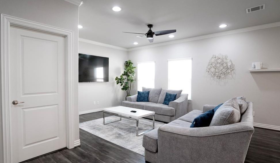 3921 Redbud St, Houston TX  77051-1639 exterior