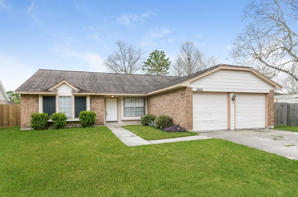 2808 Sugar Wood Dr, League City, TX 77573