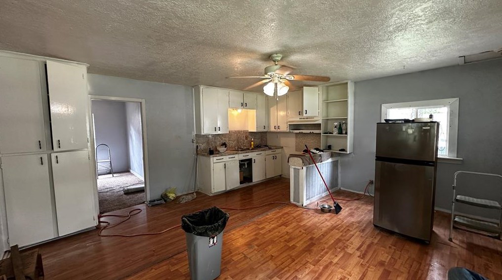 120 Caribou St, Onalaska, TX 77360-6517
