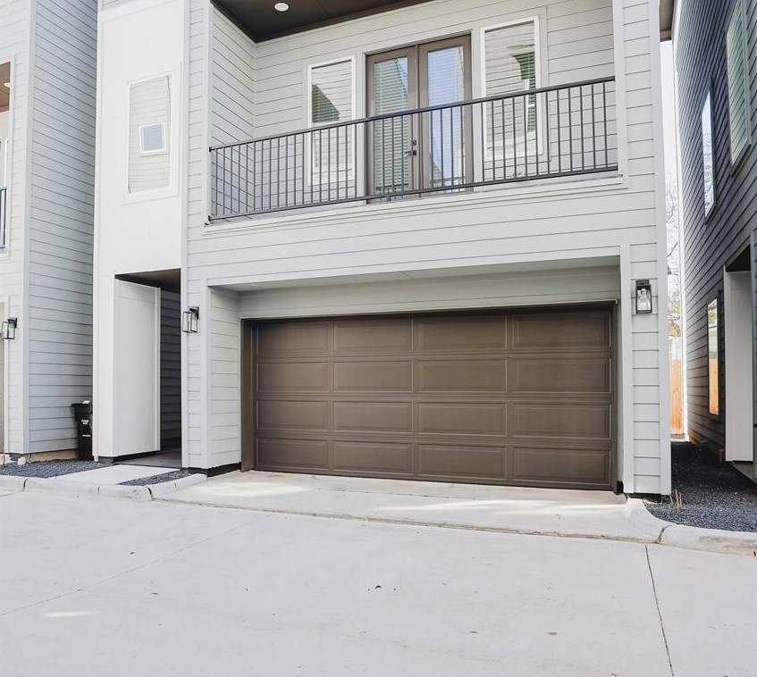 3036 Live Oak St, Houston, TX 77004
