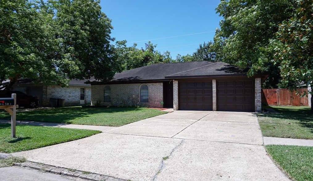 16303 Forest Way Dr, Houston, TX 77090