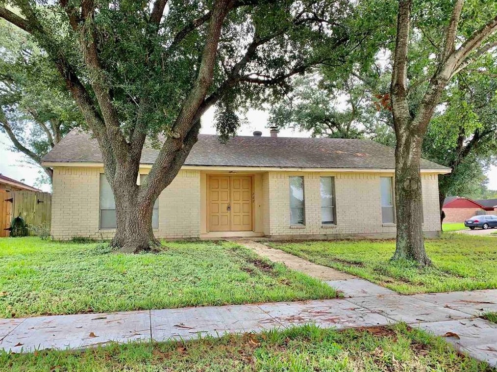 722 Stephanie Dr, Missouri City, TX 77489
