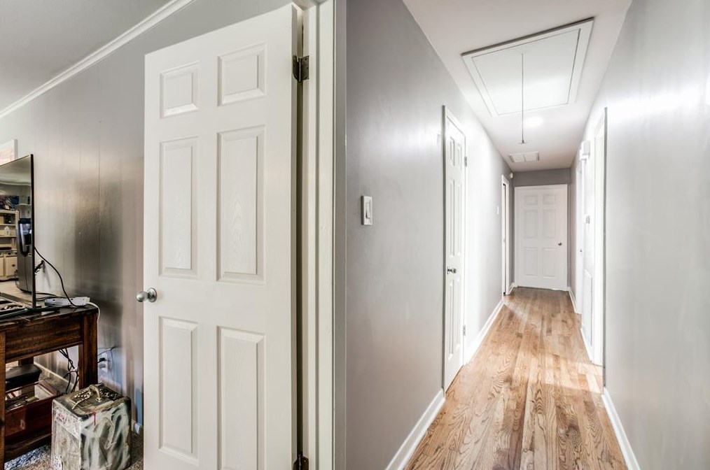 1329 Conrad Sauer, Houston TX 77043-4308 exterior