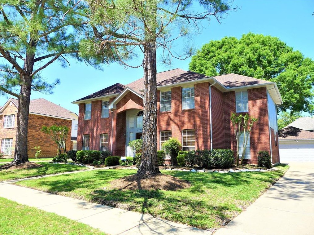 22310 Cove Hollow Dr, Katy, TX 77450-5834