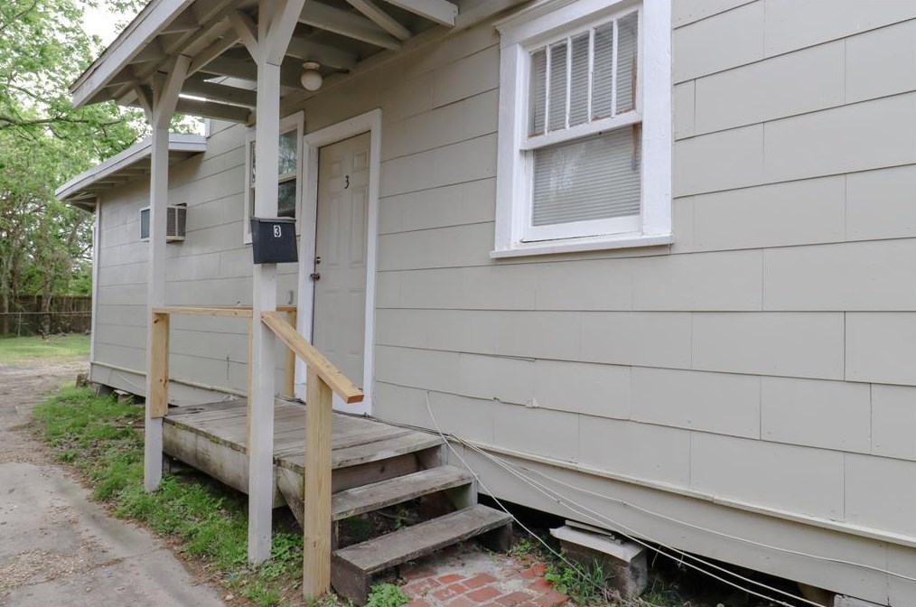 2237 North St #3, Beaumont, TX 77701