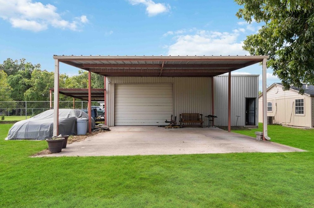 7412 Finch St, Houston TX  77028-3007 exterior