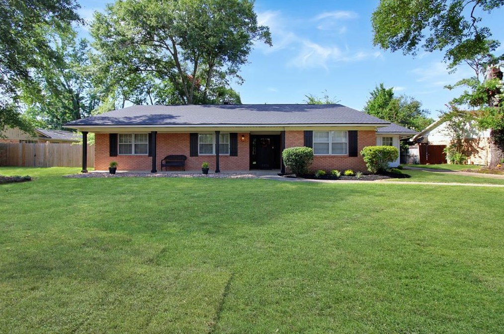 4870 Teakwood Ln, Beaumont, TX 77706-2749