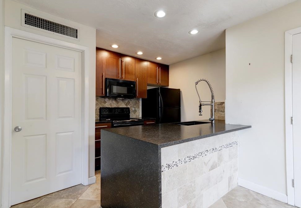 3224 Timmons Ln #130, Houston, TX 77027