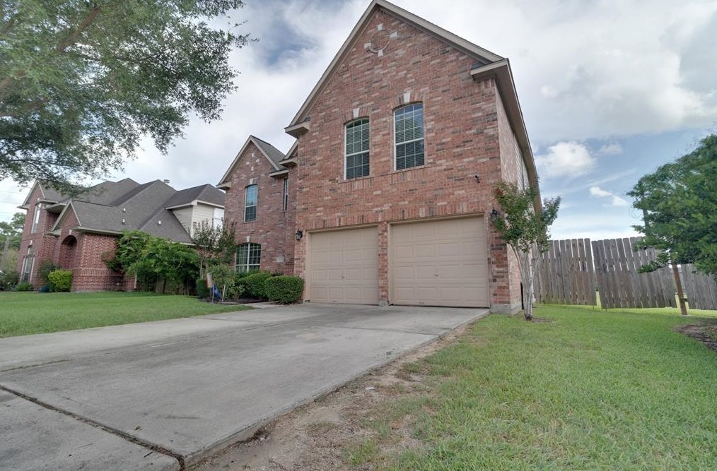 10022 Crystal Blvd, Baytown, TX 77521-3664