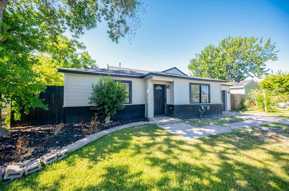 3314 Dulcrest St, Houston, TX 77051-4209