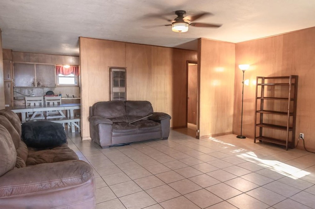 601 Pine St, Astin, TX 77859