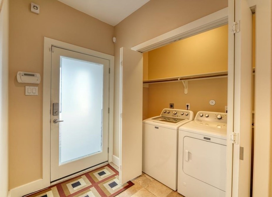 2210 Bastrop St, Houston, TX 77003