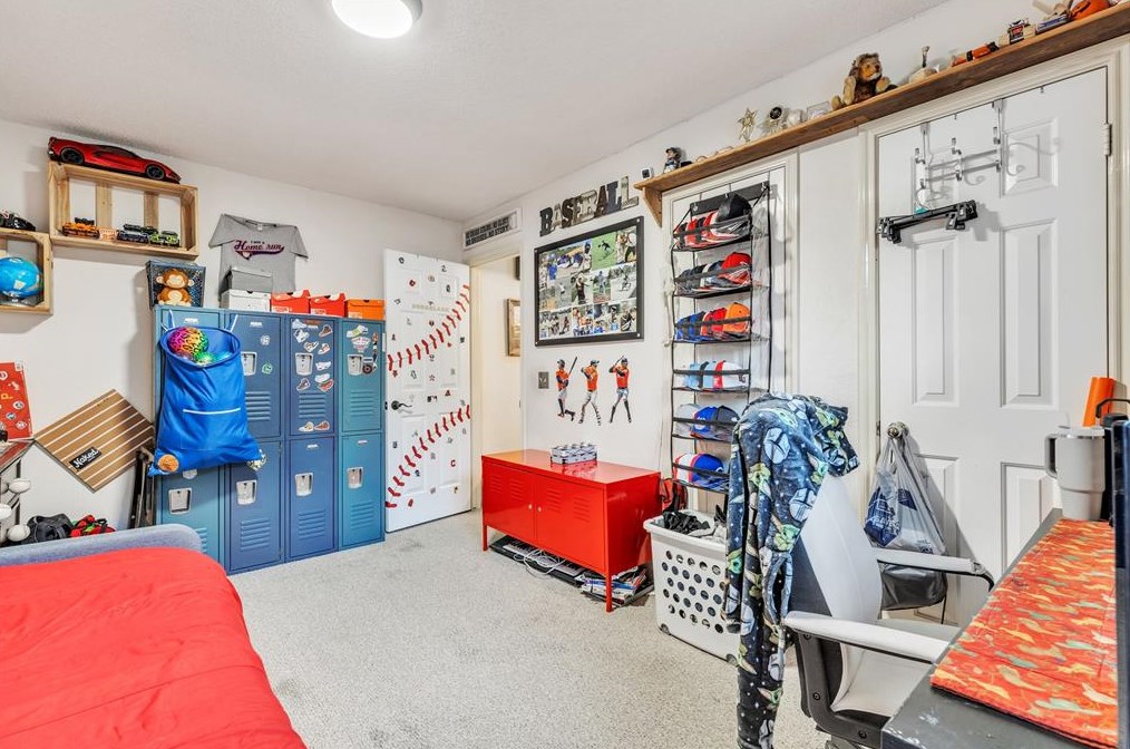 3908 Greenwood Dr, Pearland TX  77584-9259 exterior