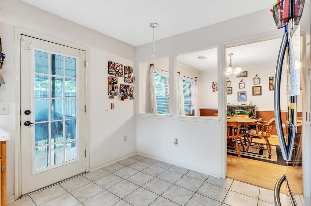 3908 Greenwood Dr, Pearland TX  77584-9259 exterior