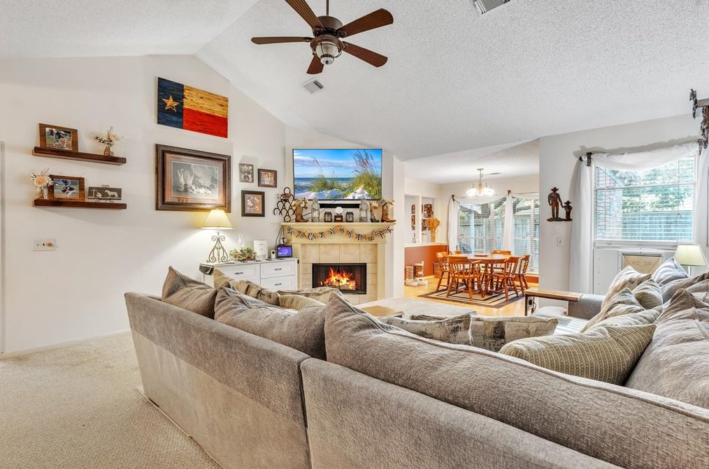 3908 Greenwood Dr, Pearland TX  77584-9259 exterior