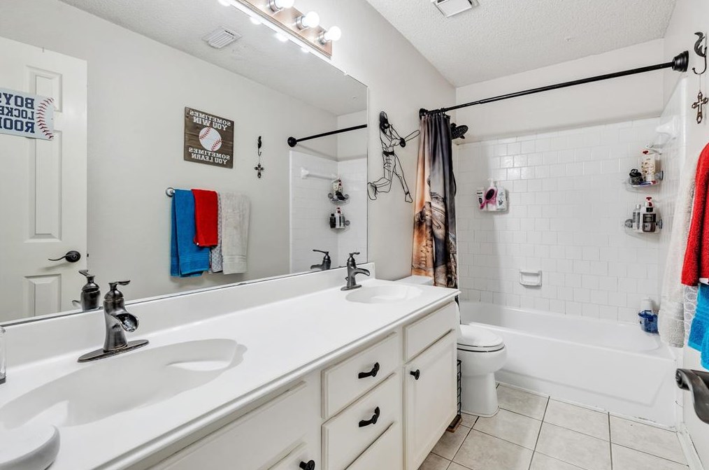 3908 Greenwood Dr, Pearland TX  77584-9259 exterior