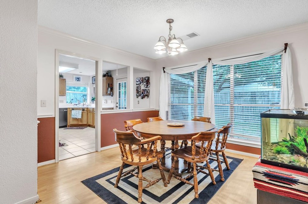 3908 Greenwood Dr, Pearland TX  77584-9259 exterior