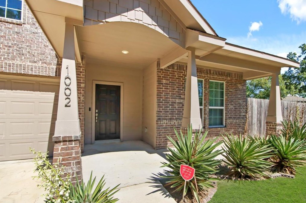 1002 Adrift Ct, Crosby, TX 77532