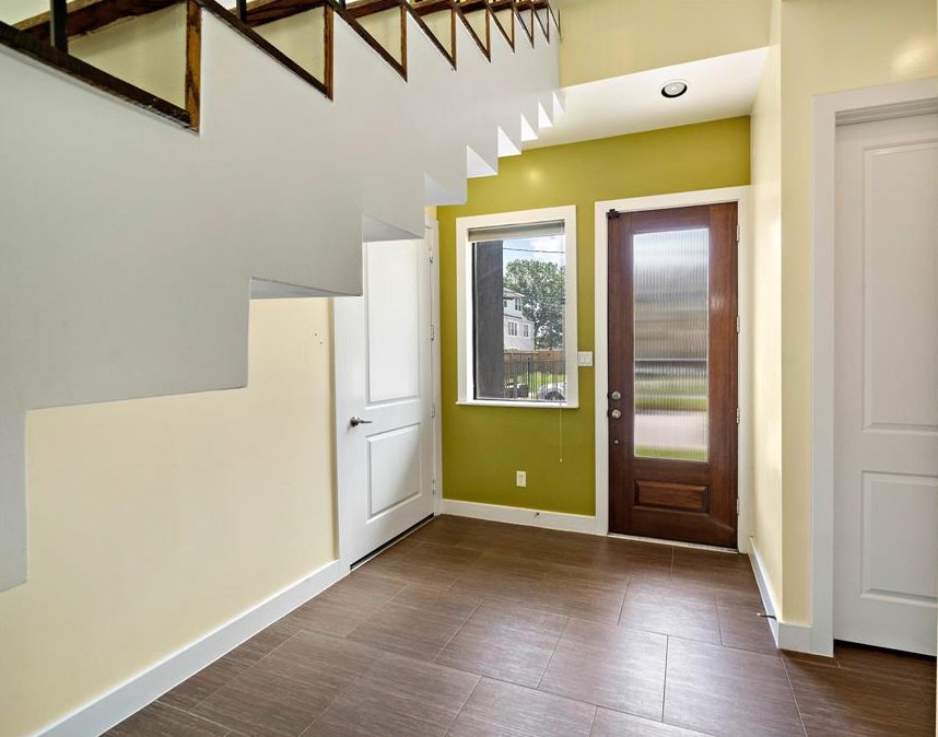 4808 Chenevert St, Houston TX  77004-4127 exterior