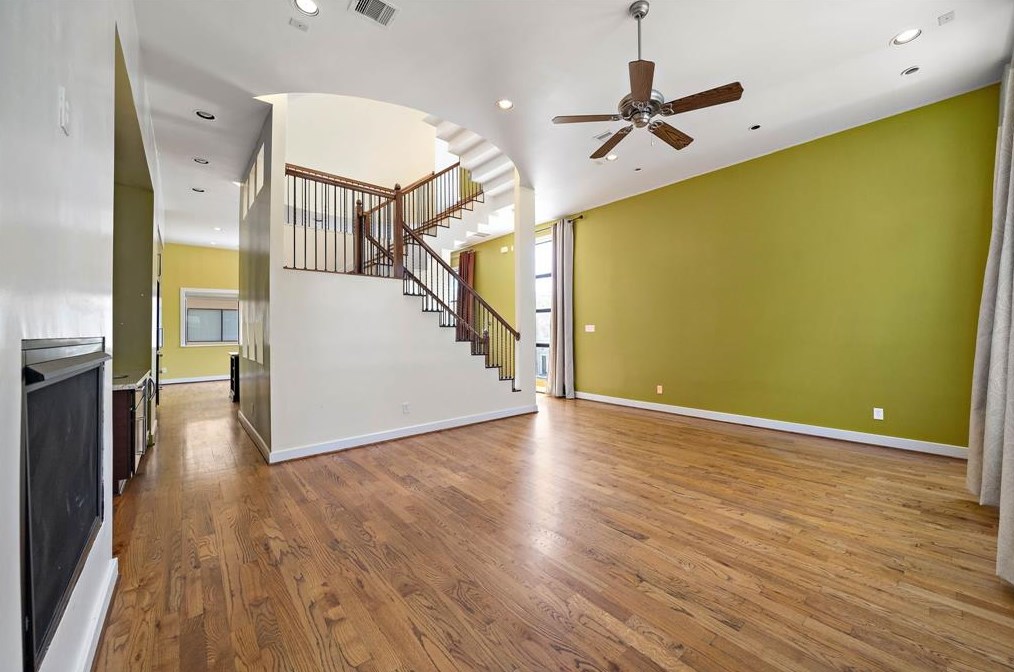 4808 Chenevert St, Houston TX  77004-4127 exterior