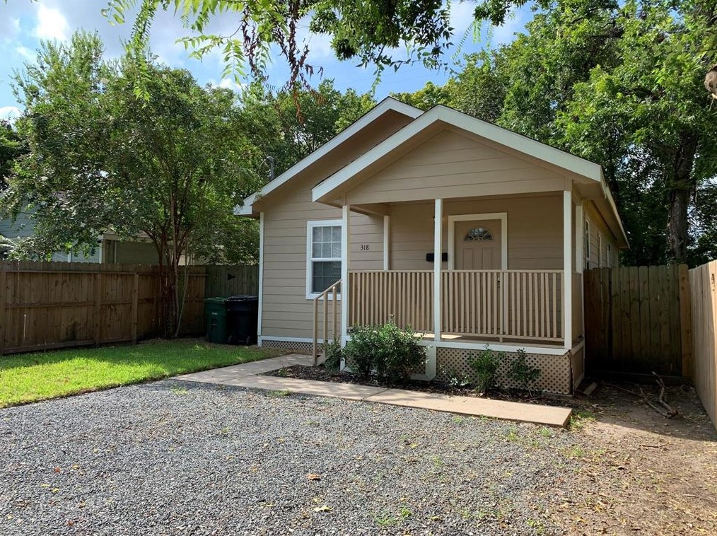 318 E 37th St, Houston, TX 77018