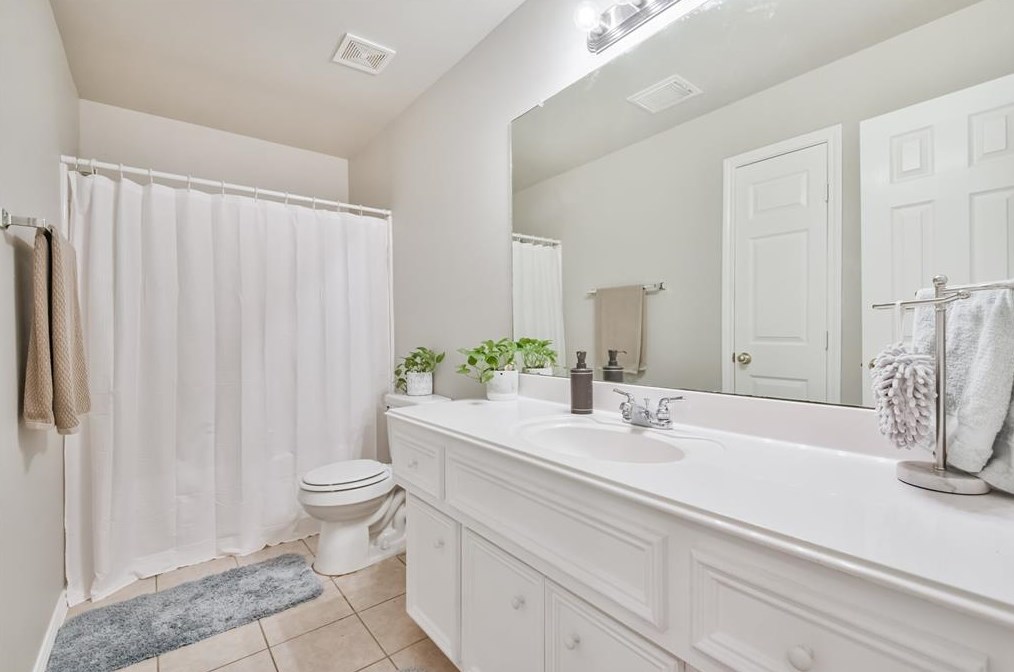 7143 Hot Crk Trce, Humble TX 77346-3097 exterior