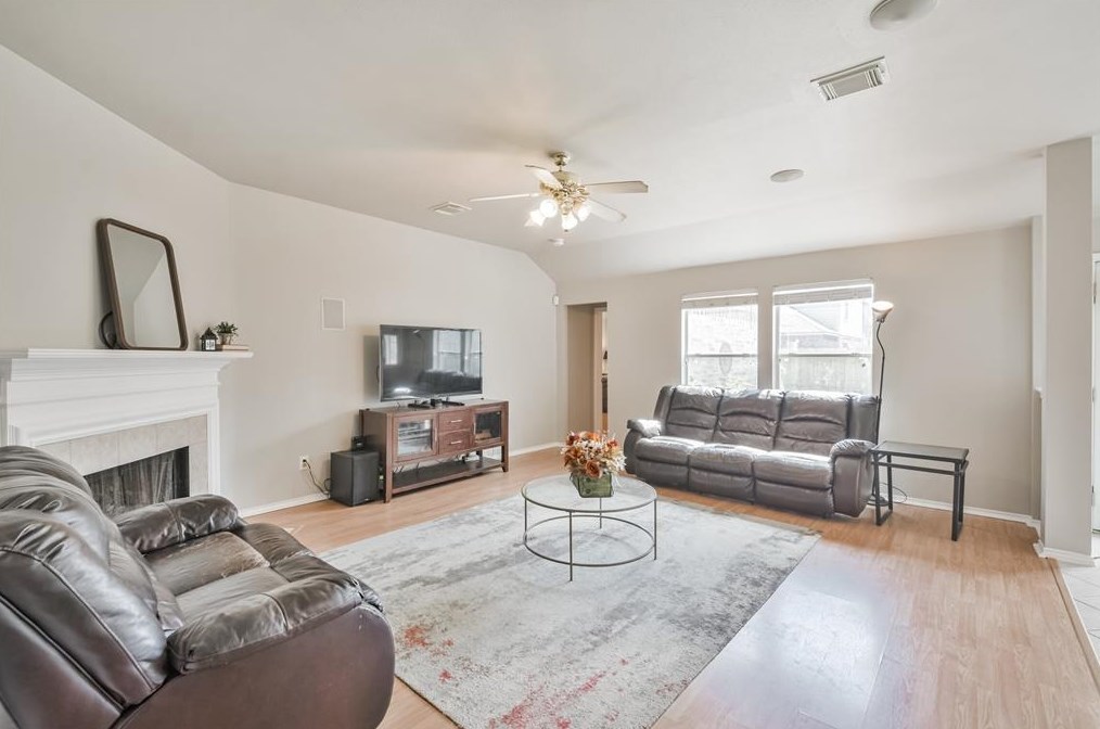 7143 Hot Crk Trce, Humble TX 77346-3097 exterior