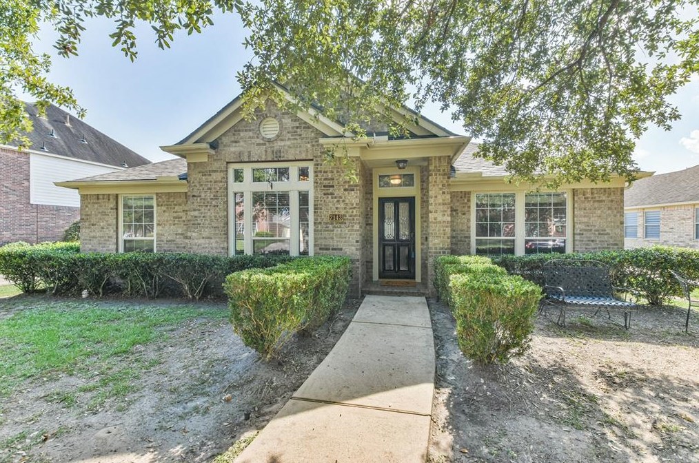 7143 Hot Crk Trce, Humble TX 77346-3097 exterior