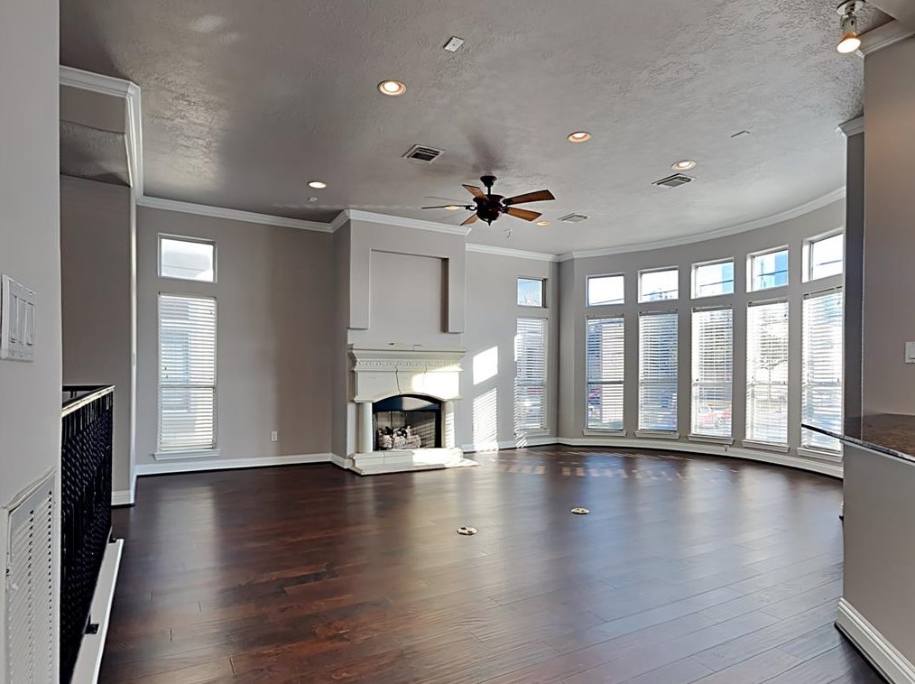 1304 Dart St Apt F, Houston, TX