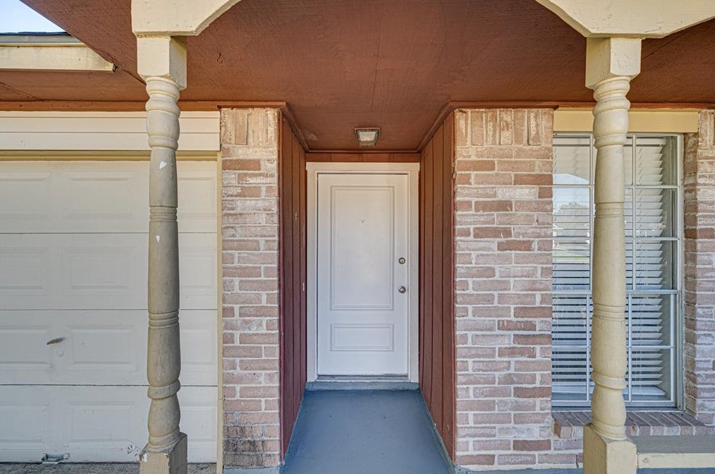 1718 Brickarbor Dr, Katy TX  77449-5009 exterior