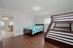 210 Sampan Dr, Tiki Island, TX 77554 - Photo 20