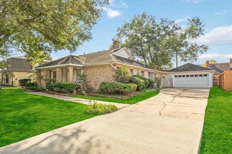 2419 Turtle Creek Dr, Missouri City, TX 77459-3301