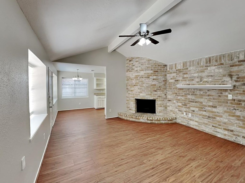 1310 Castle Glen Dr, Houston, TX 77015
