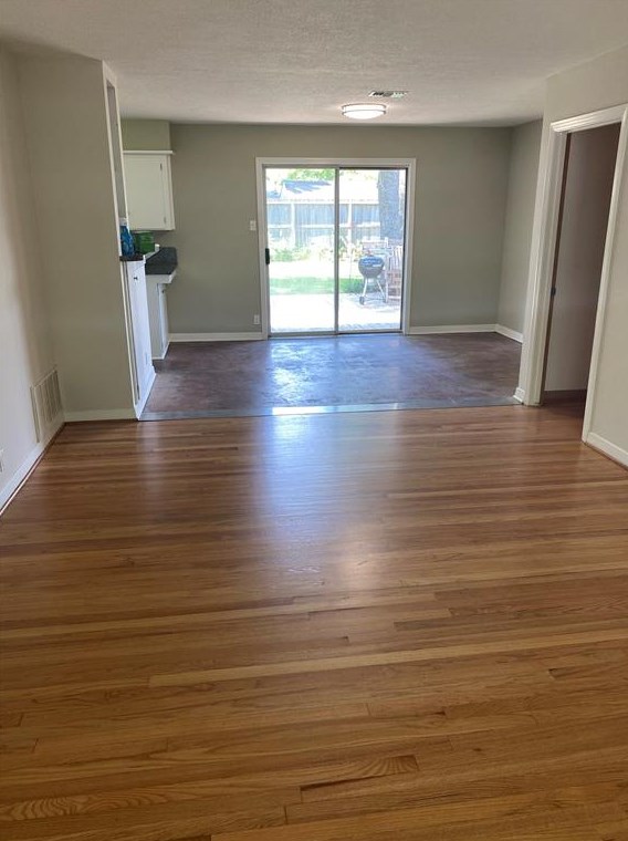 2627 Haverhill Dr, Houston TX  77008-3033 exterior