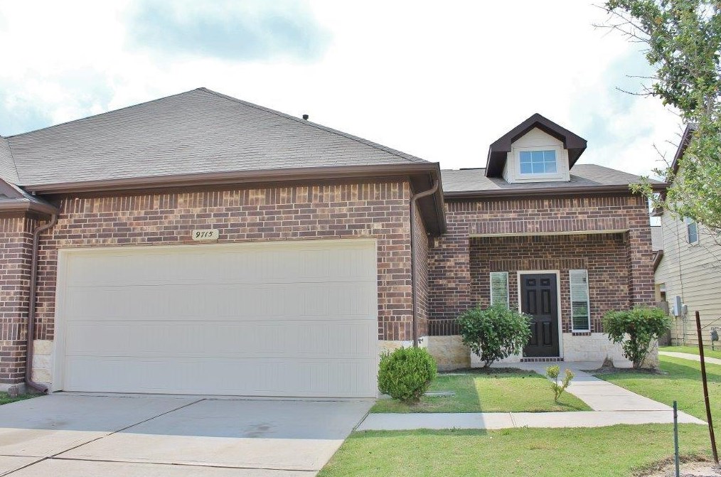 9715 Cira Ct, Houston, TX 77044