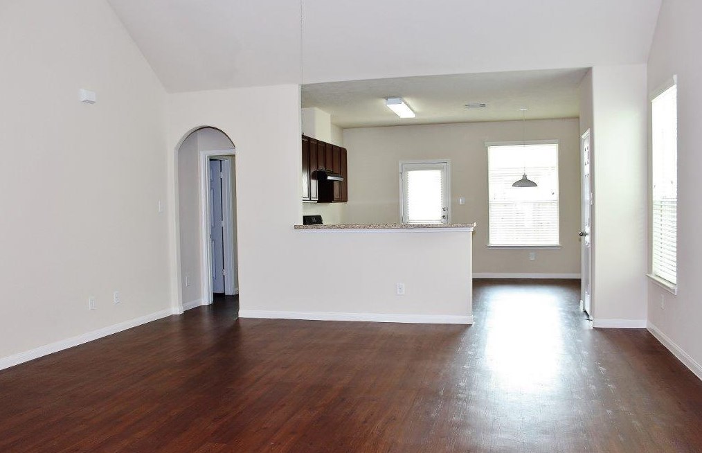 9715 Cira Ct, Houston TX  77044-4062 exterior