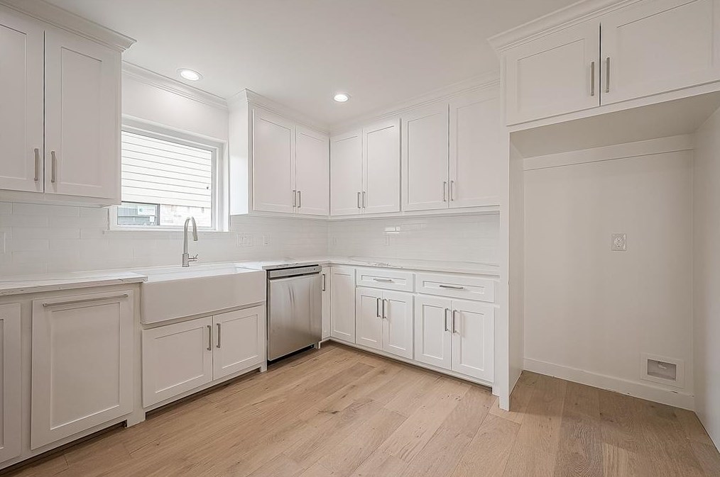11211 Timberline, Houston TX  77043-3829 exterior